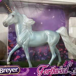 Breyer Forthwind Unicorn